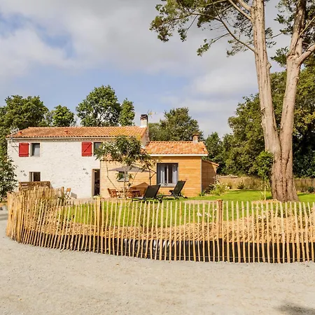 Ancien Corps De Ferme Renove Avec Jardin, Proche De Nantes, Wifi, Borne De Recharge Et Animaux Acceptes. - Fr-1-306-1280 בית נופש Saint-Colombin