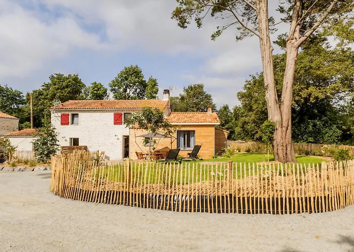 Ancien Corps De Ferme Renove Avec Jardin, Proche De Nantes, Wifi, Borne De Recharge Et Animaux Acceptes. - Fr-1-306-1280 Feriehus Saint-Colombin